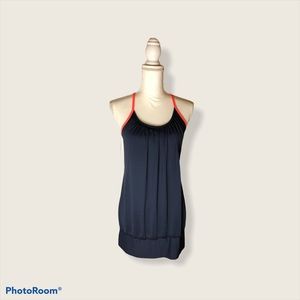 Lululemon women’s athletic tank.  Size 8